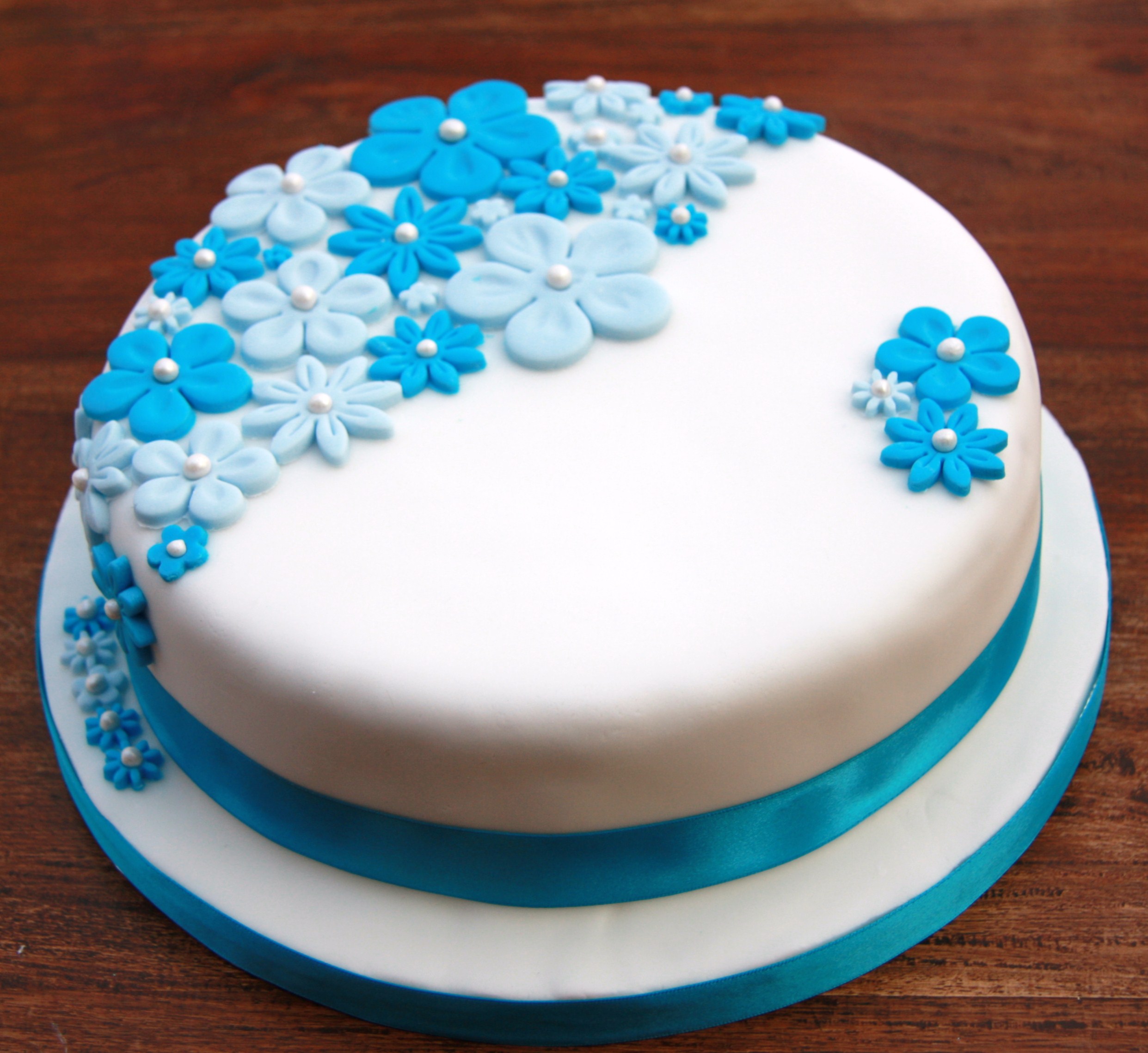 Birthday Cake with Blue Flowers â€“ lovinghomemade